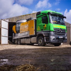 Mobile Feed Mill Lorry